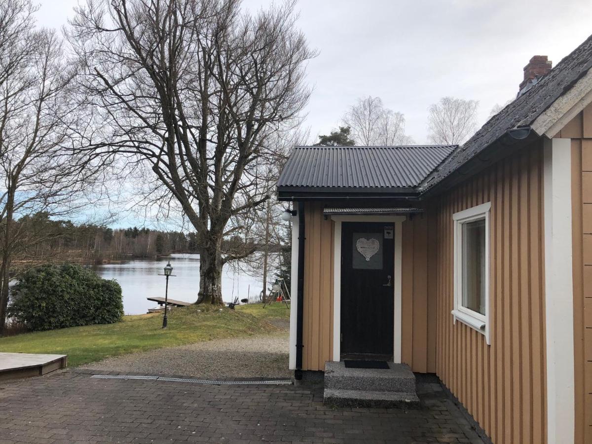 Naturskoent Boende Vid Sjoe Skånes Fagerhult Exteriér fotografie