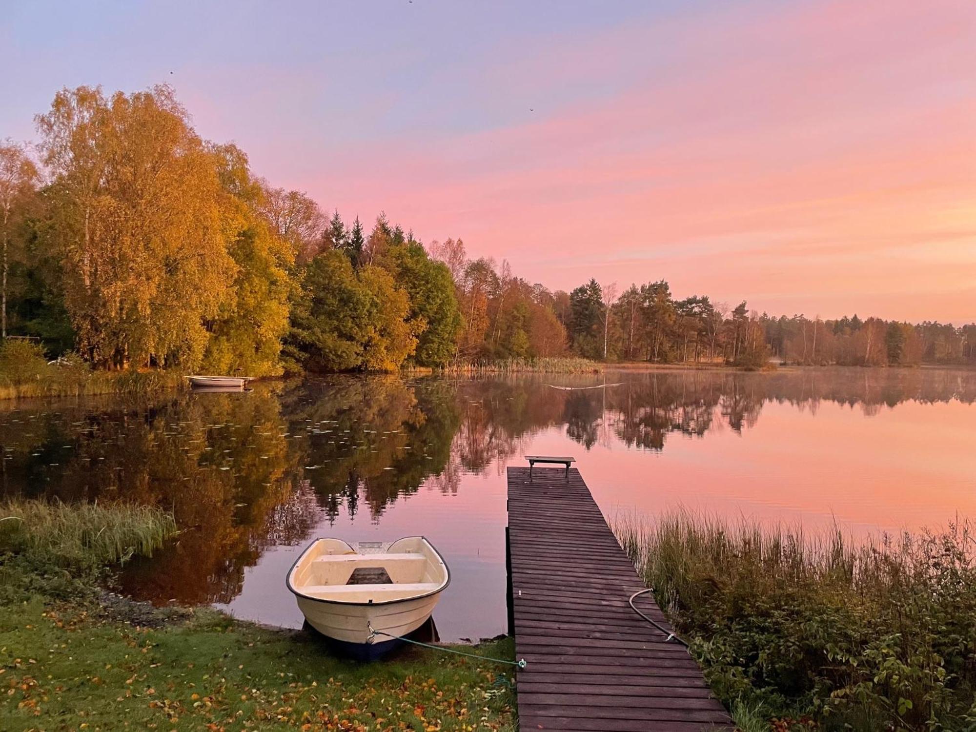 Naturskoent Boende Vid Sjoe Skånes Fagerhult Exteriér fotografie