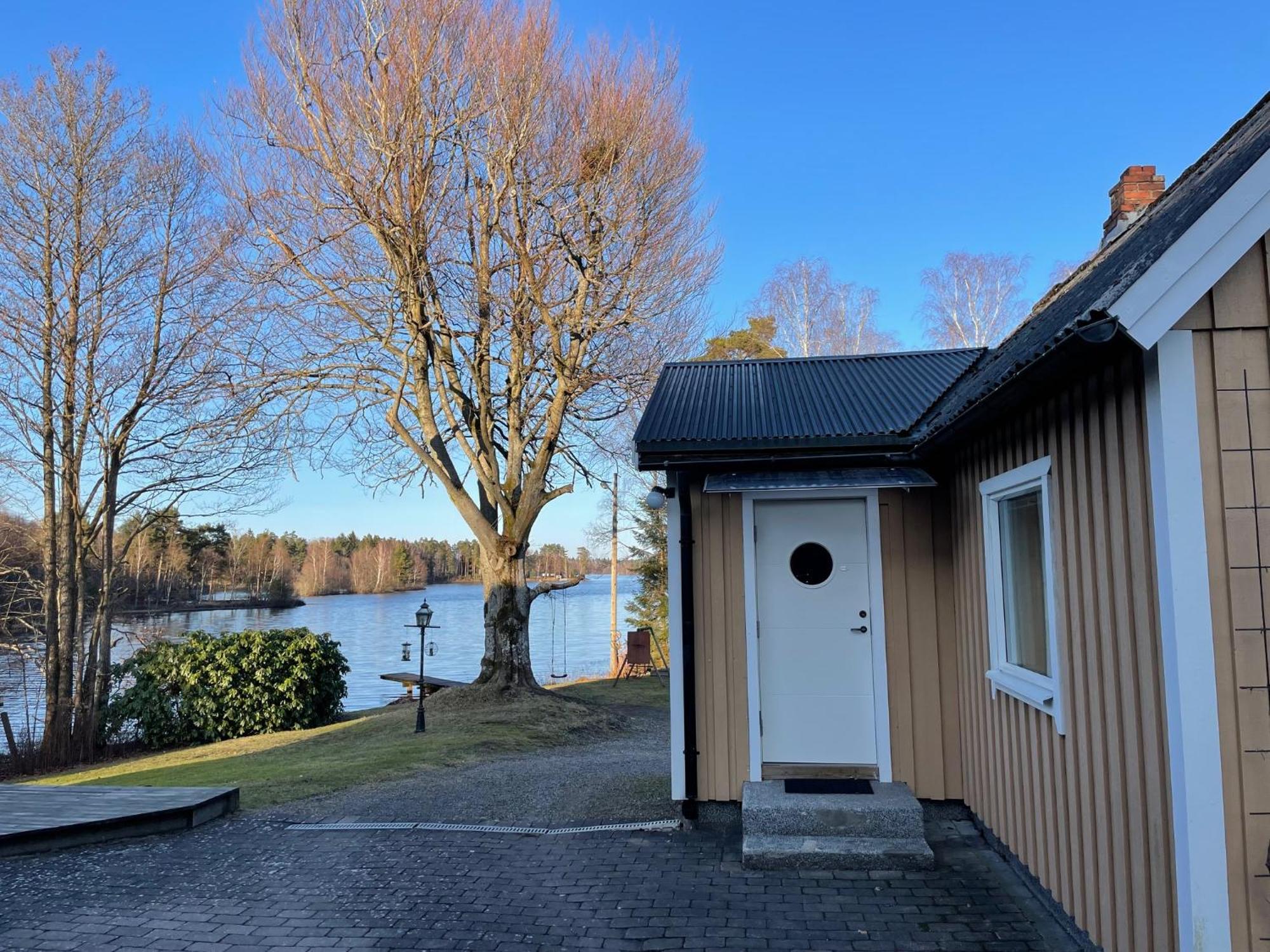 Naturskoent Boende Vid Sjoe Skånes Fagerhult Exteriér fotografie