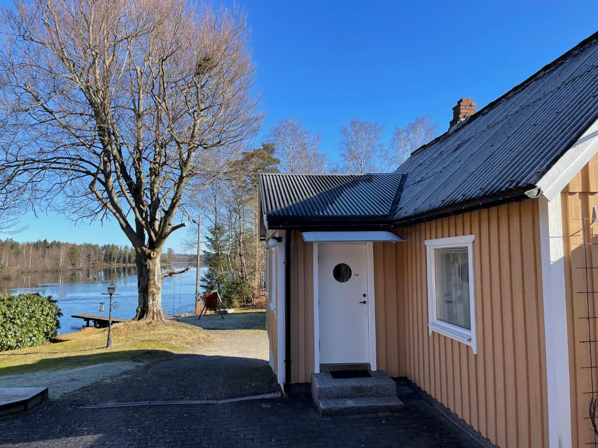 Naturskoent Boende Vid Sjoe Skånes Fagerhult Exteriér fotografie
