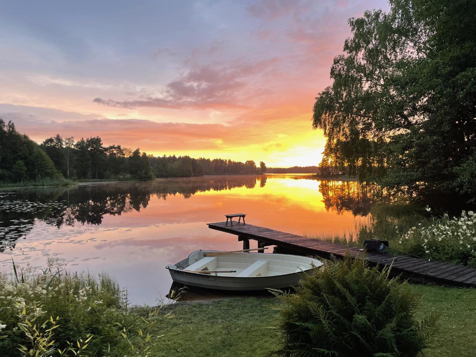 Naturskoent Boende Vid Sjoe Skånes Fagerhult Exteriér fotografie